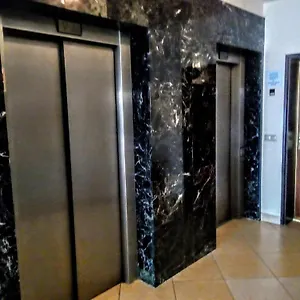 Cleopatra Apartment